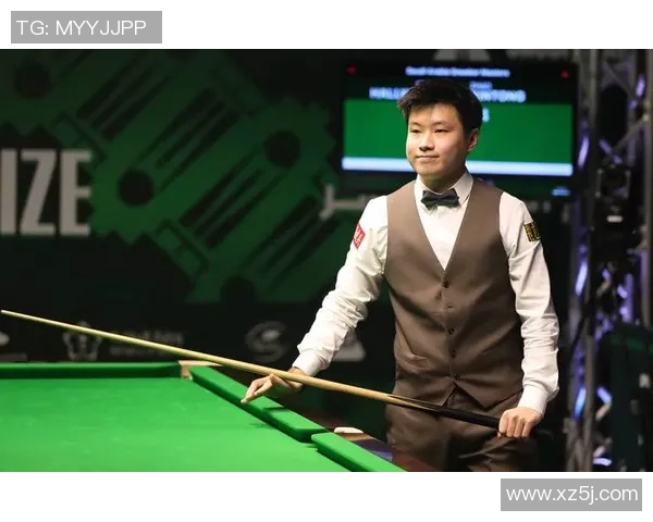 足球明星赛后握手瞬间尽显体育精神精彩纷呈的友谊场面回顾